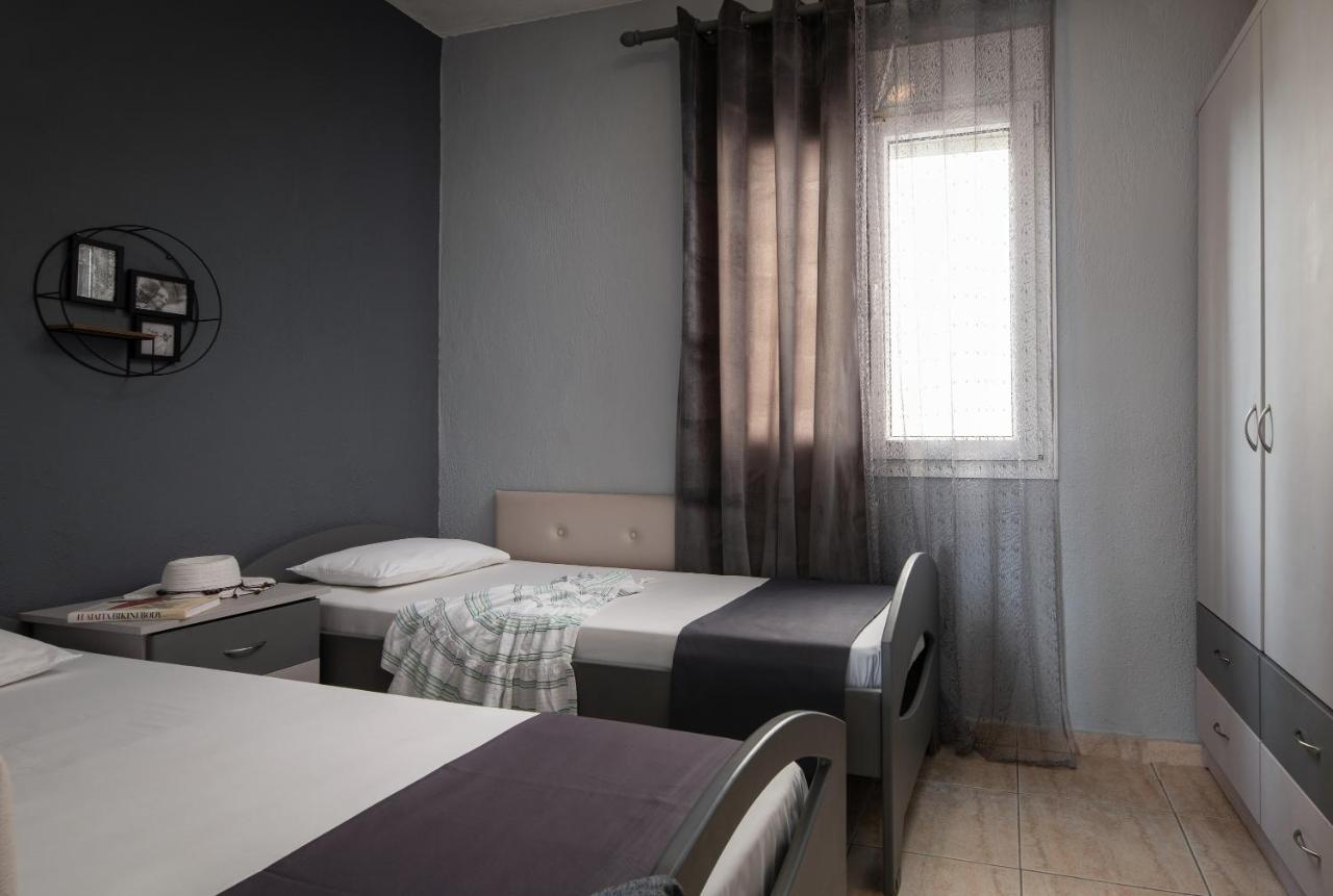 Appartamento House Toula Elegant Sarti Esterno foto
